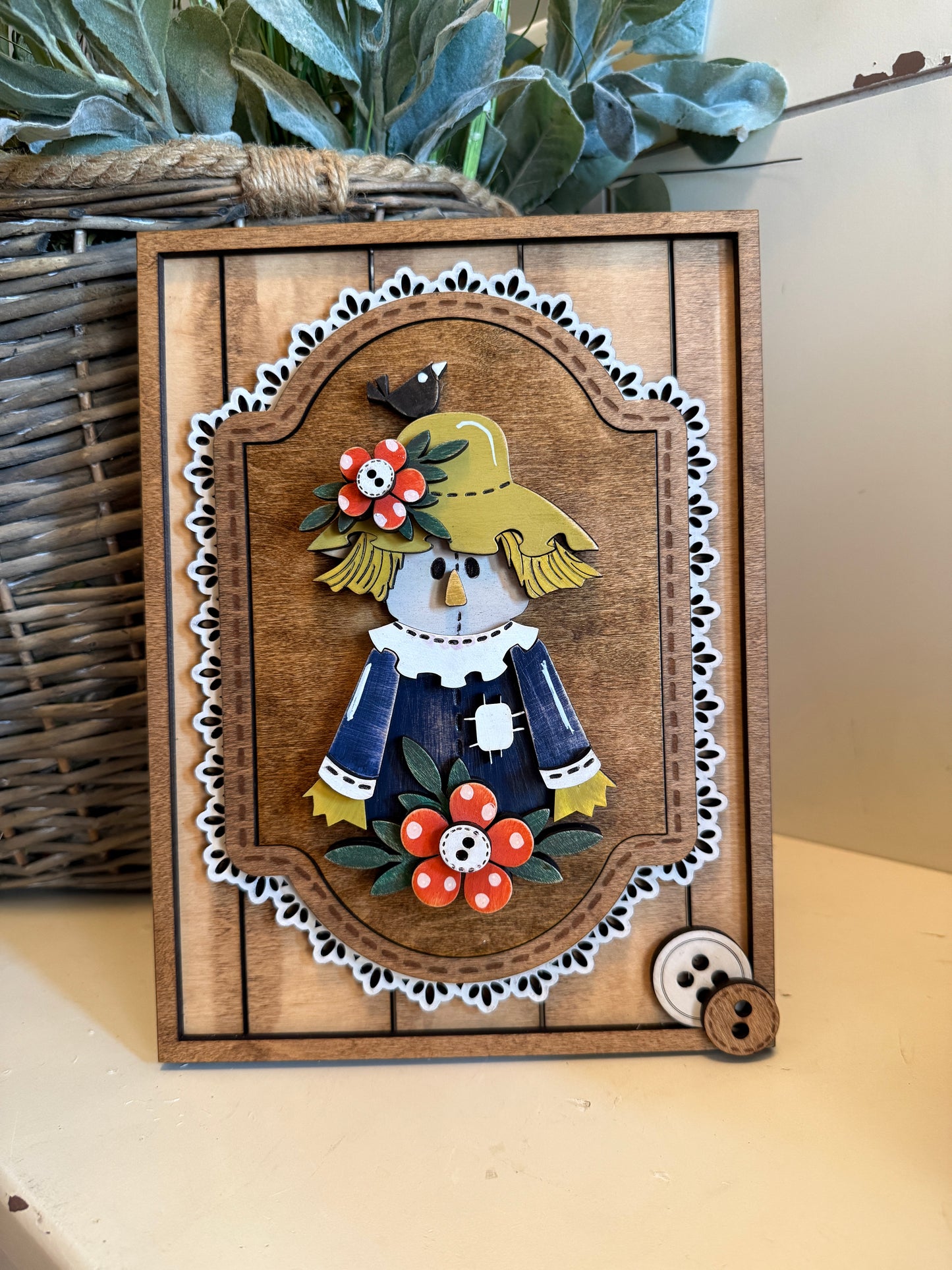 Scarecrow – Interchangeable Seasonal Decor Insert